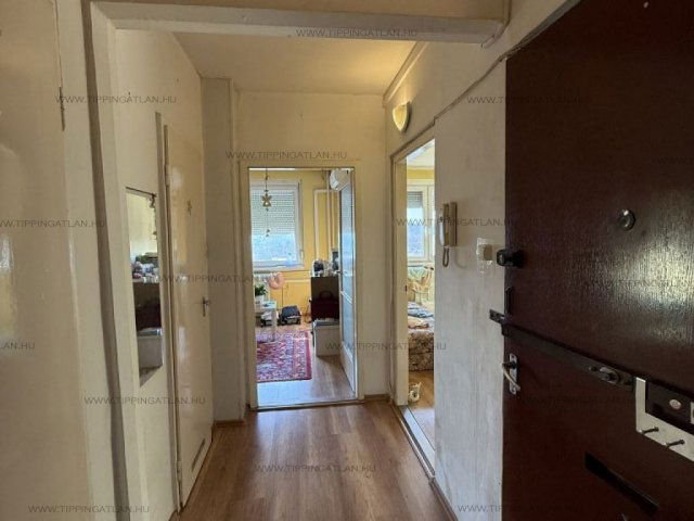 Eladó panellakás, Budapesten, XV. kerületben, Zsókavár utcában