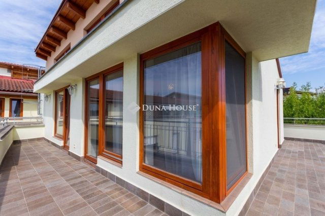 Eladó téglalakás, Kecskeméten 129.99 M Ft, 4 szobás