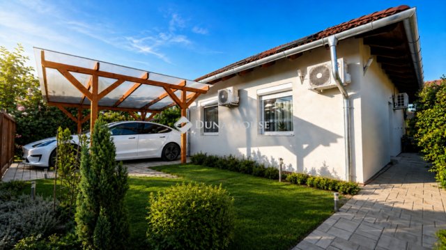 Eladó családi ház, Délegyházán 85 M Ft, 4 szobás