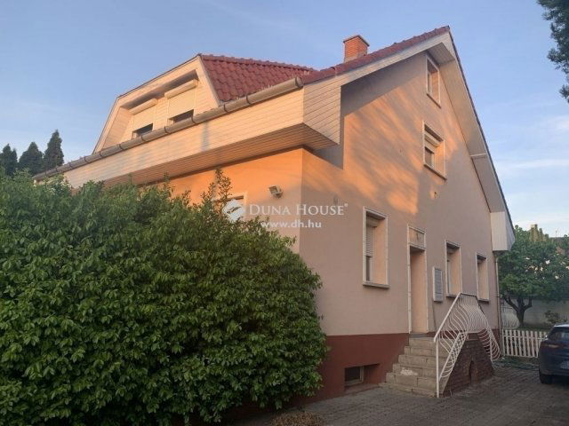 Eladó családi ház, Fóton 139 M Ft, 5 szobás