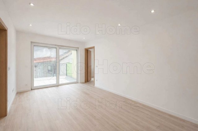 Eladó téglalakás, Balatonberényben 79 M Ft, 3 szobás