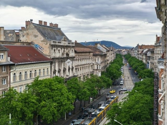 Eladó téglalakás, Budapesten, VII. kerületben 115 M Ft, 3 szobás