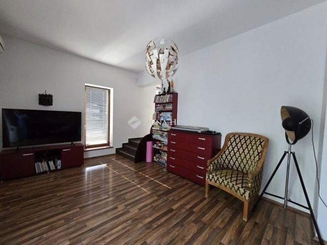 Eladó családi ház, Diósdon 184.9 M Ft, 3+2 szobás