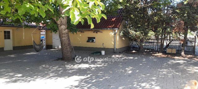 Eladó mezogazdasagi ingatlan, Kiskunmajsán 85 M Ft, 2 szobás