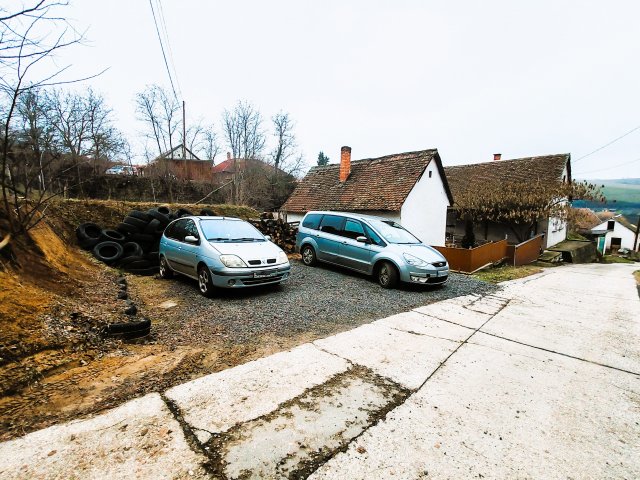 Eladó családi ház, Cikón 21 M Ft, 3 szobás