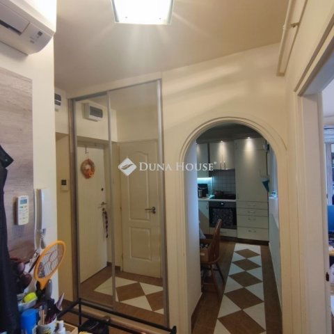 Eladó téglalakás, Szegeden 54.9 M Ft, 2 szobás