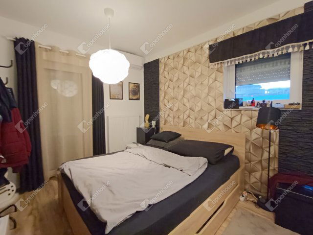 Eladó téglalakás, Sopronban 74.9 M Ft, 2 szobás