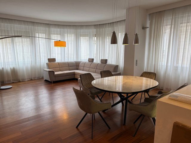 Kiadó téglalakás, albérlet, V. kerületben, Petőfi Sándor utcában