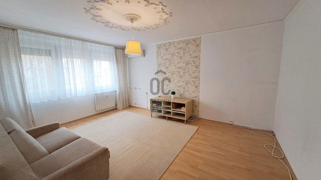 Eladó panellakás, Kecskeméten 37.9 M Ft, 1 szobás