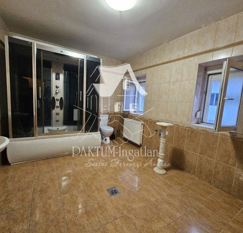 Eladó családi ház, Tiszavárkonyban 58 M Ft, 5 szobás