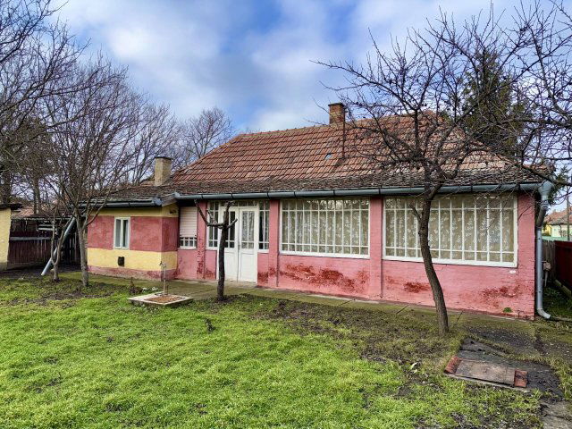 Eladó családi ház, Jászalsószentgyörgyon 9.5 M Ft, 3 szobás