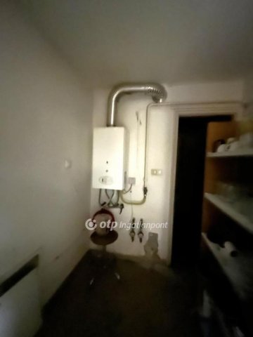 Eladó családi ház, Kazáron 62 M Ft, 4 szobás