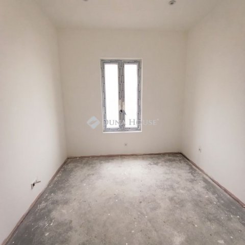 Eladó családi ház, Deszken 124.9 M Ft, 4 szobás