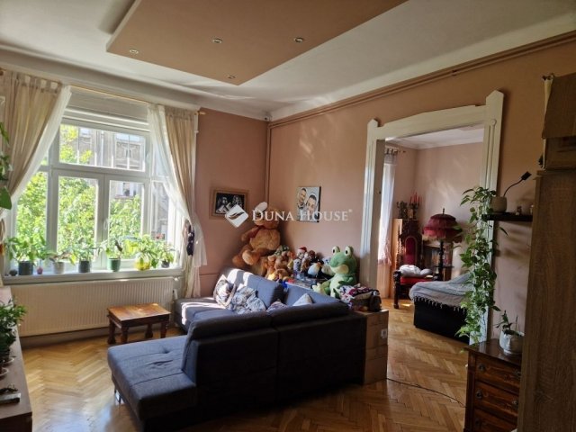 Eladó téglalakás, Budapesten, XIV. kerületben 99 M Ft, 2 szobás