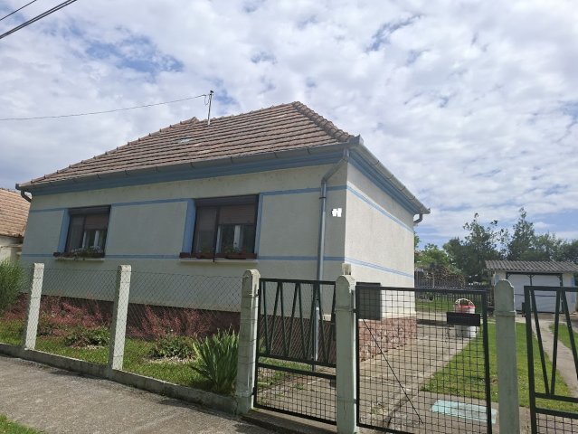 Eladó családi ház, Mindszentgodisán 18 M Ft, 2+1 szobás