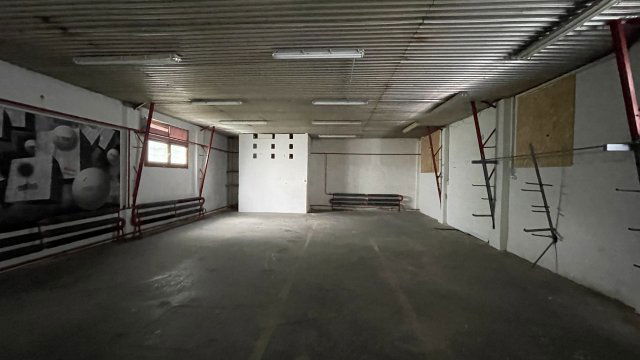 Kiadó ipari ingatlan, Győrött 170 E Ft / hó, 3 szobás