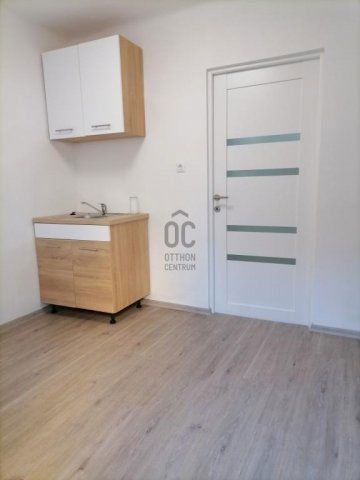 Eladó téglalakás, Pécsett 19.65 M Ft, 1 szobás