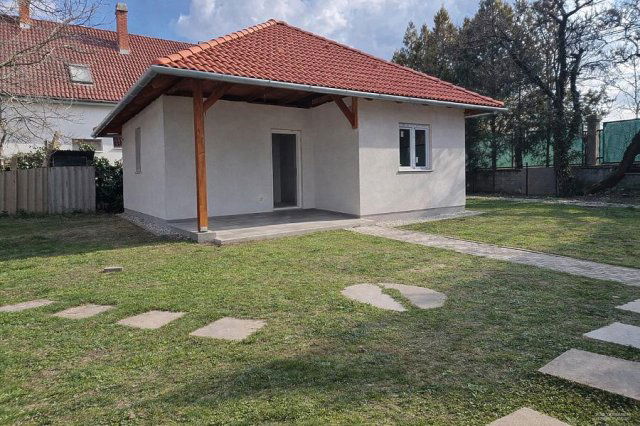 Eladó családi ház, Dunakeszin 69 M Ft, 1+1 szobás