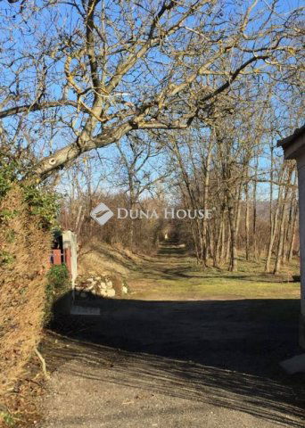 Eladó telek, Pécsett 60 M Ft / költözzbe.hu
