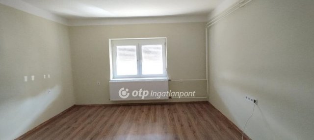 Eladó családi ház, Jászszentandráson 29.5 M Ft, 2 szobás