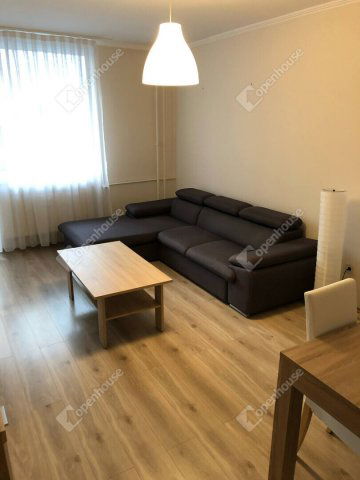 Kiadó téglalakás, albérlet, Tatabányán 180 E Ft / hó