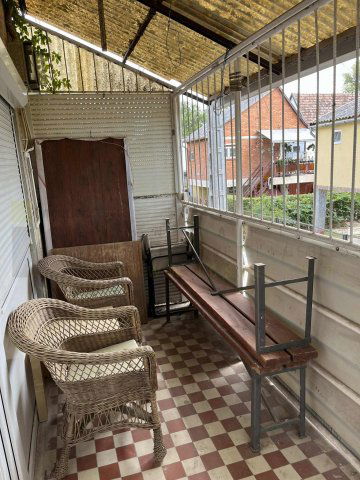 Eladó nyaraló, Szegeden 17.9 M Ft, 1 szobás