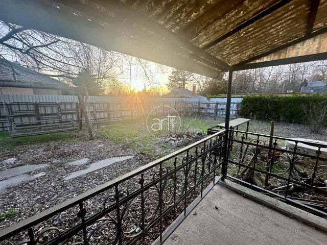 Eladó nyaraló, Szegeden, Kövidinka utcában 22.9 M Ft, 2 szobás