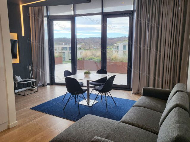 Eladó téglalakás, Zalacsányon 118.11 M Ft, 1 szobás