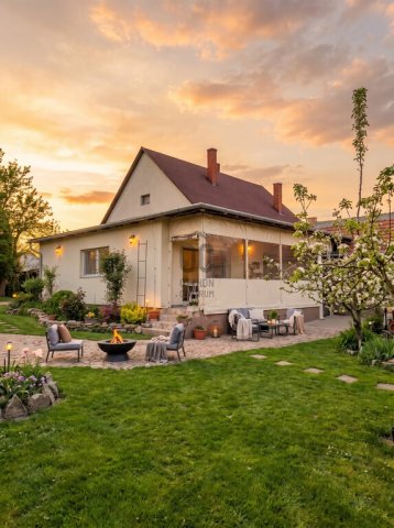 Eladó családi ház, Siófokon 129 M Ft, 4 szobás