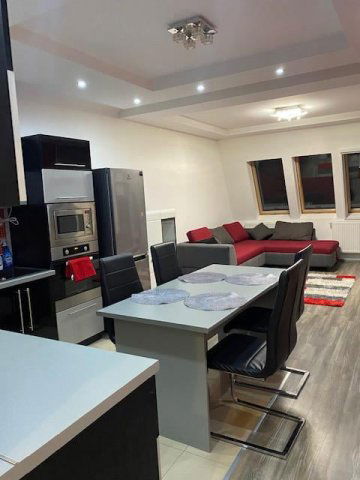 Kiadó téglalakás, albérlet, Debrecenben 260 E Ft / hó, 3 szobás