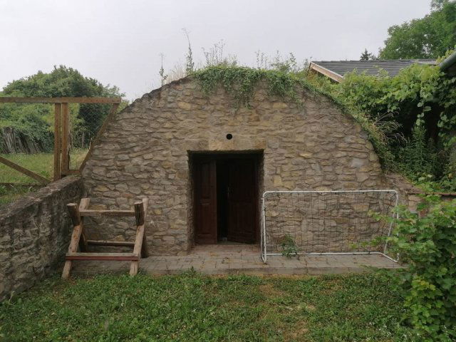 Eladó családi ház, Hévízen 182.4 M Ft, 5 szobás