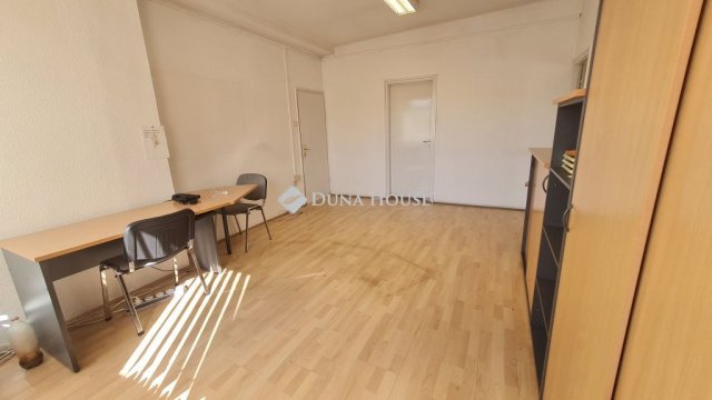 Kiadó iroda, Zalaegerszegen, Alsóerdei úton 66 E Ft / hó