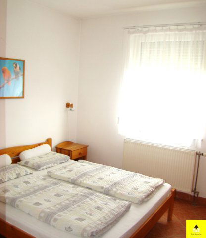 Eladó családi ház, Bükön 185 M Ft, 8 szobás