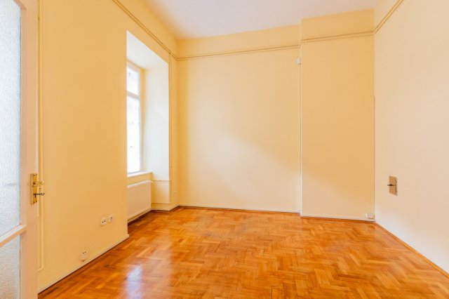 Kiadó téglalakás, albérlet, Budapesten, V. kerületben, 3 szobás