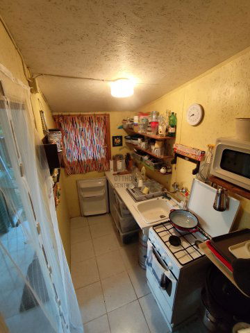Eladó nyaraló, Balatonkenesén 42 M Ft, 3 szobás