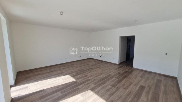 Eladó sorház, Debrecenben 122.99 M Ft, 1+3 szobás