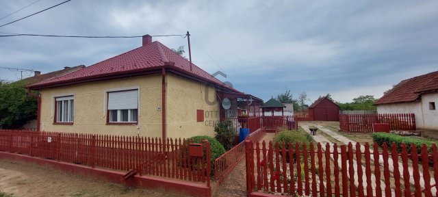 Eladó családi ház, Gyürén 18.5 M Ft, 3 szobás