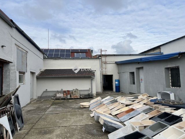 Eladó ipari ingatlan, Szegeden 179 M Ft / költözzbe.hu