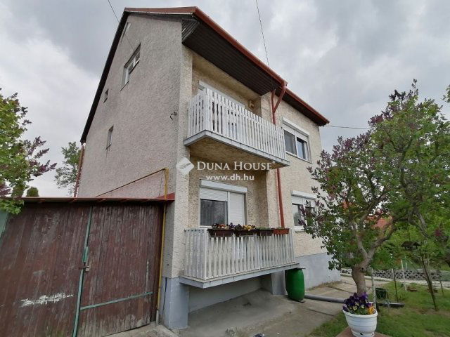 Eladó családi ház, Érden 125 M Ft, 4+1 szobás