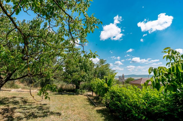 Eladó családi ház, Zsámbékon 108 M Ft, 4 szobás