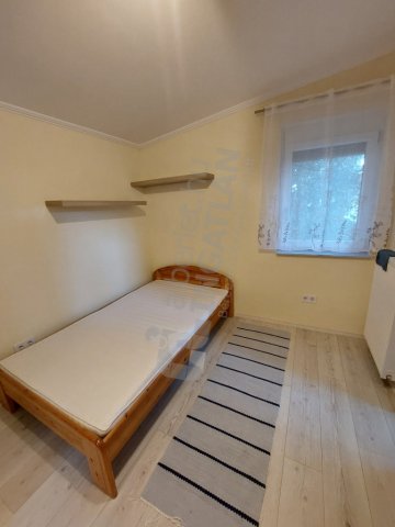 Kiadó családi ház, albérlet, III. kerületben, Rókavár utcában