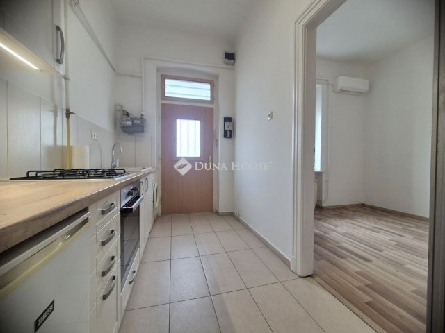 Eladó téglalakás, Budapesten, III. kerületben 51.499 M Ft