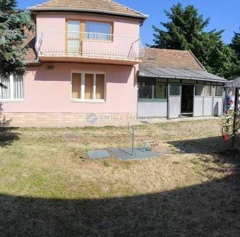 Eladó családi ház, Fóton 99 M Ft, 3 szobás