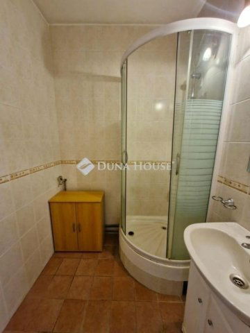 Eladó panellakás, Budapesten, III. kerületben 69.9 M Ft, 3 szobás