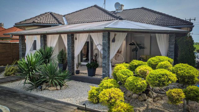 Eladó családi ház, Enyingen 99.9 M Ft, 5 szobás