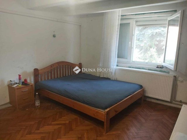 Eladó családi ház, Szigetújfalun 38 M Ft, 2 szobás