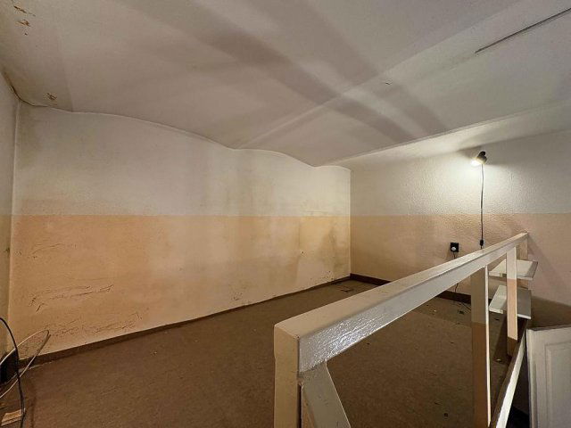 Eladó téglalakás, Budapesten, VII. kerületben, Kazinczy utcában