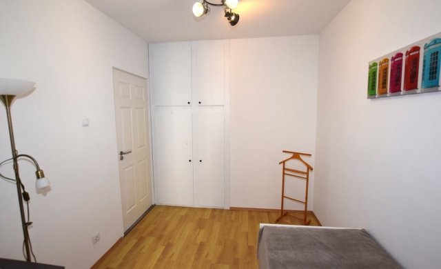 Kiadó panellakás, albérlet, Debrecenben 230 E Ft / hó