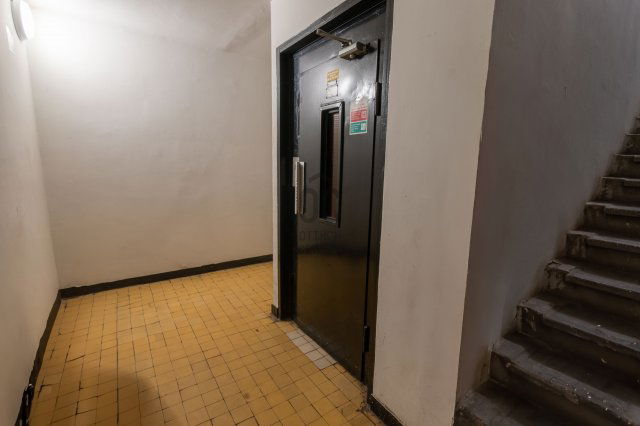 Eladó panellakás, Székesfehérvárott 44.9 M Ft, 2 szobás