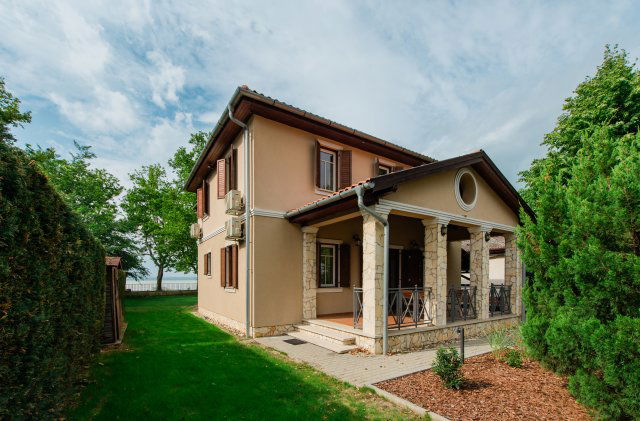 Eladó családi ház, Balatonbogláron, Radnóti Miklós utcában